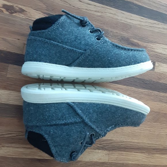 NWOT Max + Jake Colton Sneaker Gray Felt Fabric uppers - Picture 4 of 11